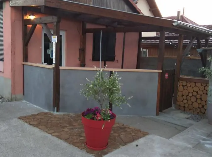 Holiday home & On The Route Des Vins *